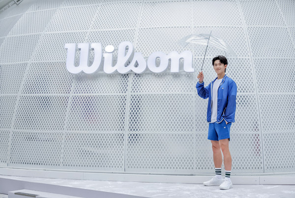 展现出超越 展现出超越